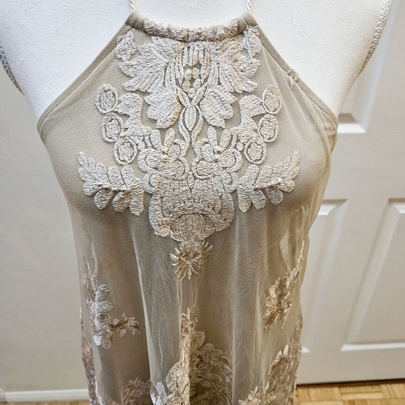 NEW SKY Cocktail Backless Nude Tan Lace Layered Halter Mini Dress S - Picture 3 of 10